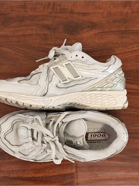 New Balance 1906R Sneakers in Off-White and Metallic Silver